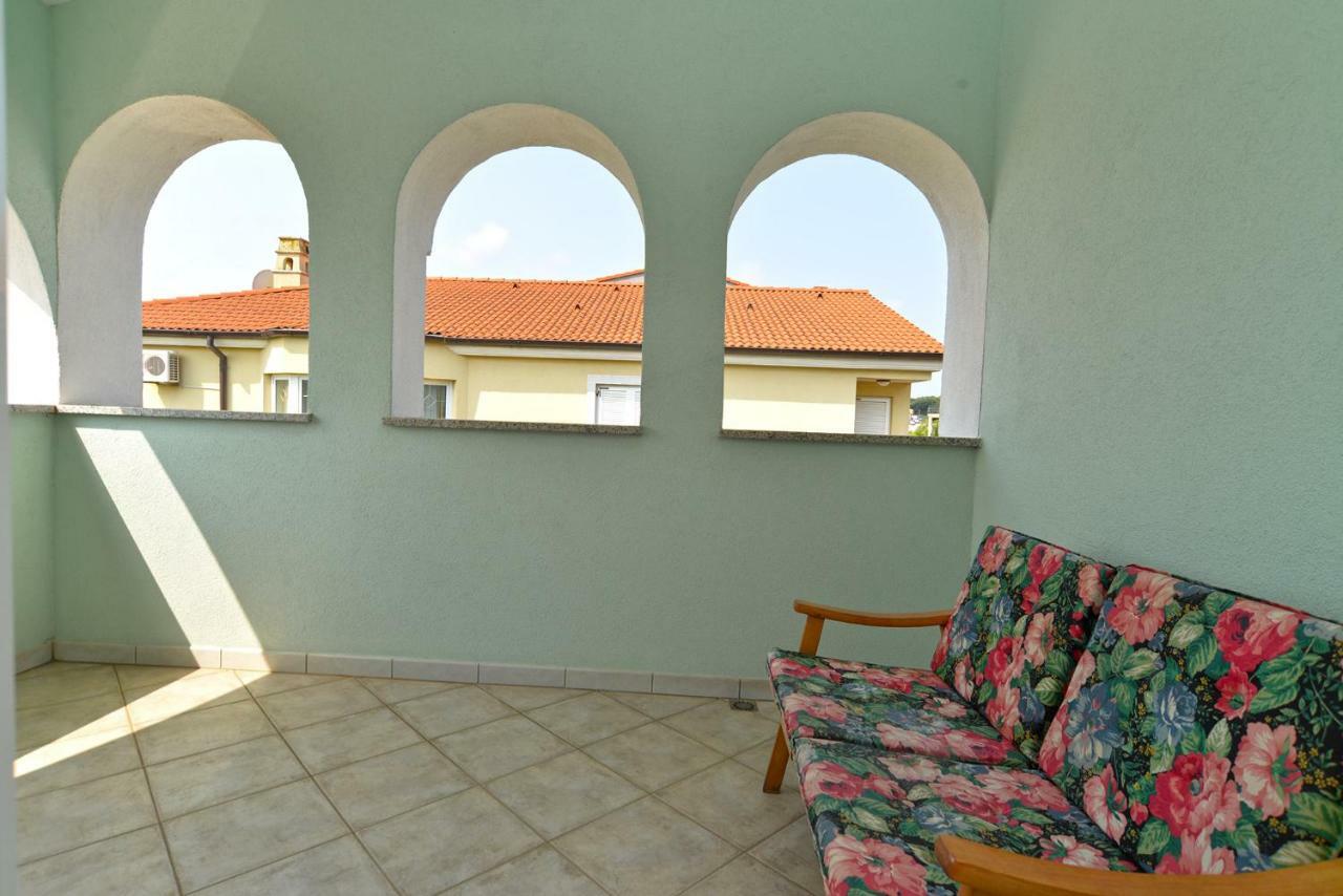 Pool Apartments 624 Pula Exterior photo